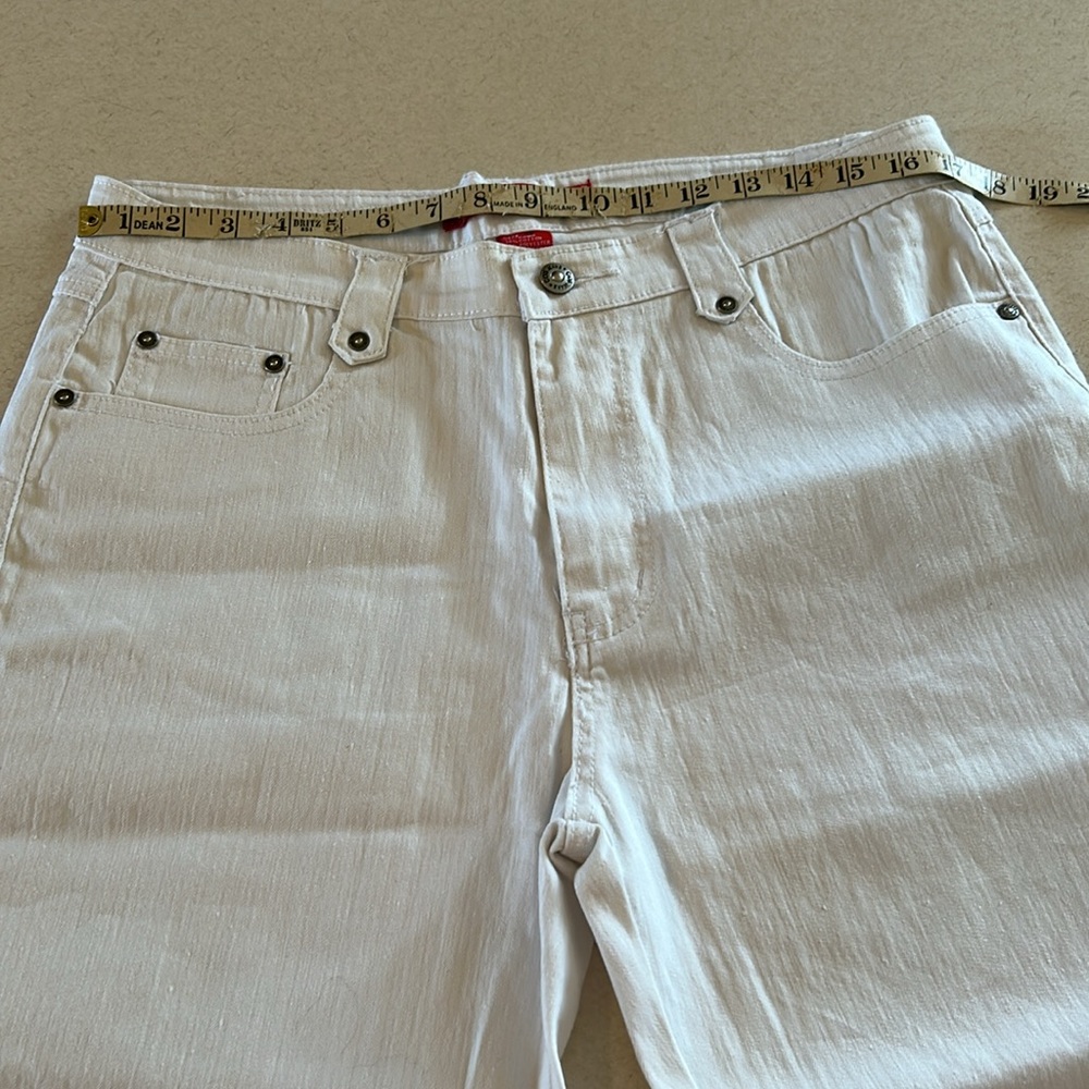 Cos Jeans NWOT Cool White Women's Embellished Bermuda Shorts Size 14 🤍 - Picture 6 of 12